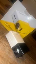 Mini LED Projector YG300, Ophalen of Verzenden, Zo goed als nieuw, LED