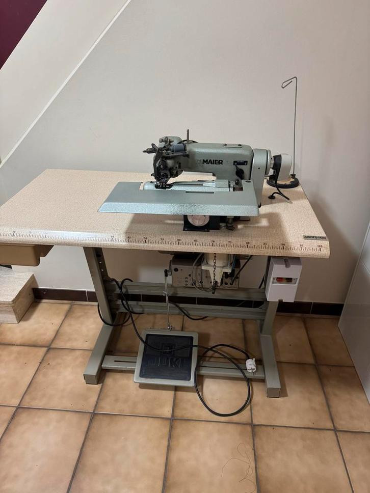 Maier Volautomaat Blindzoom Machine - 220V, Hobby en Vrije tijd, Naaimachines en Toebehoren, Gebruikt, Naaimachine, Overige merken