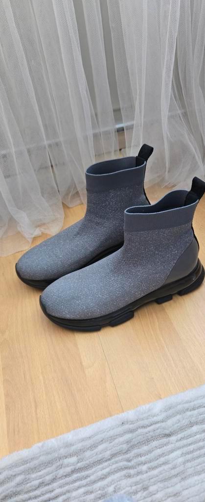 Michael Kors maat 38, Kleding | Dames, Schoenen, Zo goed als nieuw, Sneakers of Gympen, Grijs, Ophalen