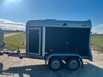 Extra nette HENRA kleinvee trailer. Dubbel assem, geremd, Ophalen, Gebruikt
