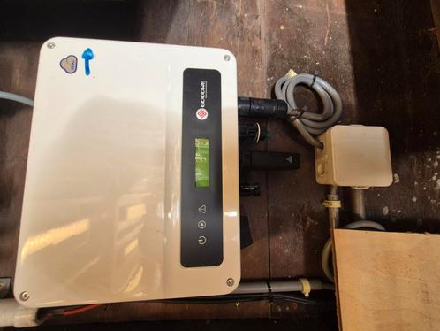 2x omvormer 3000 watt zonnepanelen, Doe-het-zelf en Verbouw, Zonnepanelen en Toebehoren, Gebruikt, Overige typen, 200 wattpiek of meer