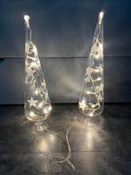 2x glazen kerstboompjes met ledlampjes. H 38 cm., Diversen, Kerst, Ophalen of Verzenden, Gebruikt