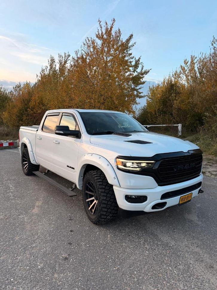 5.7 HEMI V8 Night Edition Limited Luchtvering widebody, Auto's, Dodge, Bedrijf, RAM 1500, LPG, Automaat, Wit, Zwart, Leder, Ophalen