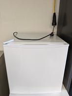 Mini koelkast met vriesvak, Witgoed en Apparatuur, Vriezers en Diepvrieskisten, Vrijstaand, Minder dan 60 cm, Zo goed als nieuw