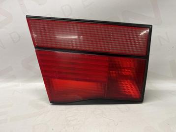 Achterlicht linksbinnen BMW 8 serie E31 63211383047 beschikbaar voor biedingen