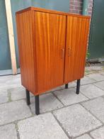 Vintage kast 2 deurs teak/hout., Ophalen, Teakhout, Minder dan 150 cm, Minder dan 100 cm
