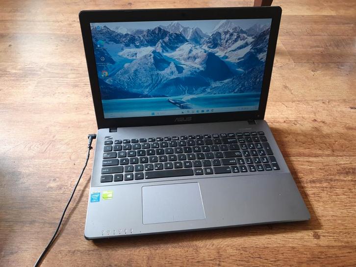 F550L, Computers en Software, Windows Laptops, Gebruikt, 15 inch, 2 tot 3 Ghz, Ophalen