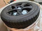 Winterbanden op zwarte Velg 225/55 R17 steekmaat 5x115, Ophalen, Gebruikt