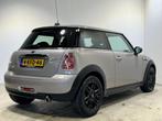 MINI Mini 1.6 Cooper Chili | Navigatie | Lichtmetalen Velgen, Voorwielaandrijving, Euro 5, Gebruikt, Zwart