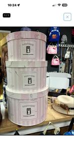 Mooie oude hoedendozen  3 maten, Ophalen