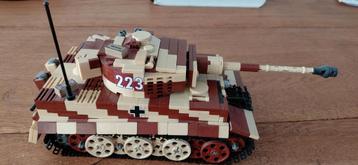 Brickmania Tiger tank  beschikbaar voor biedingen