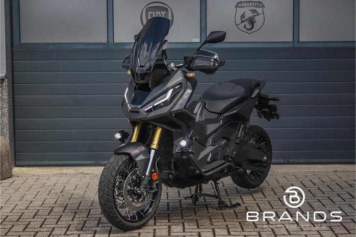 Honda X-ADV DCT 750 Night ed. Custom Termignoni Uniek Garant, Motoren, Motoren | Honda, Bedrijf, Enduro, meer dan 35 kW, ABS, LED Verlichting