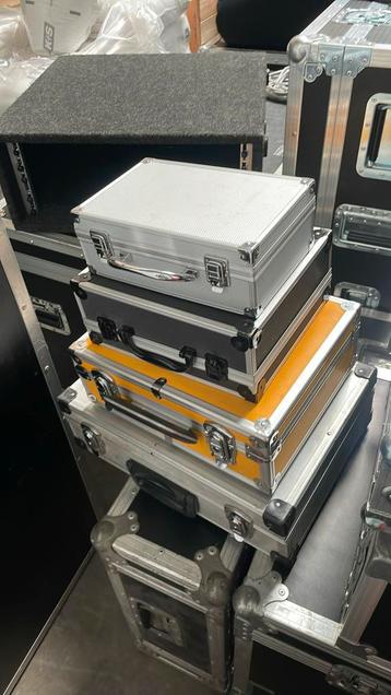 3 flightcase koffers  beschikbaar voor biedingen