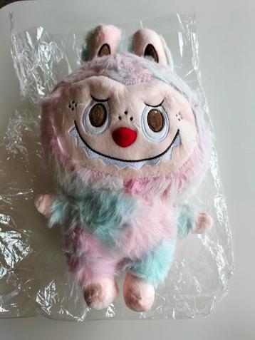 LABUBU NIEUW 34 CM LANG.  beschikbaar voor biedingen