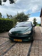 Peugeot 206 1.6 16V CC 2004 Groen, Auto's, Peugeot, Voorwielaandrijving, 4 cilinders, Cabriolet, 4 stoelen