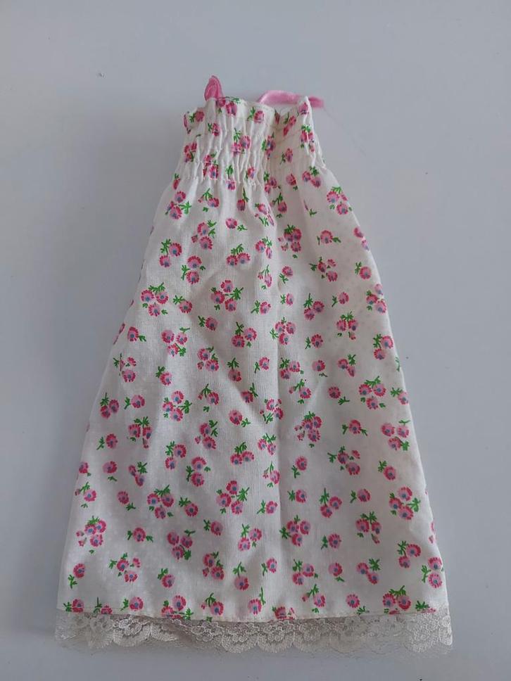 Sindy Pedigree japon Sweet Dreams 1978, Verzamelen, Poppen, Gebruikt, Kleertjes, Ophalen of Verzenden