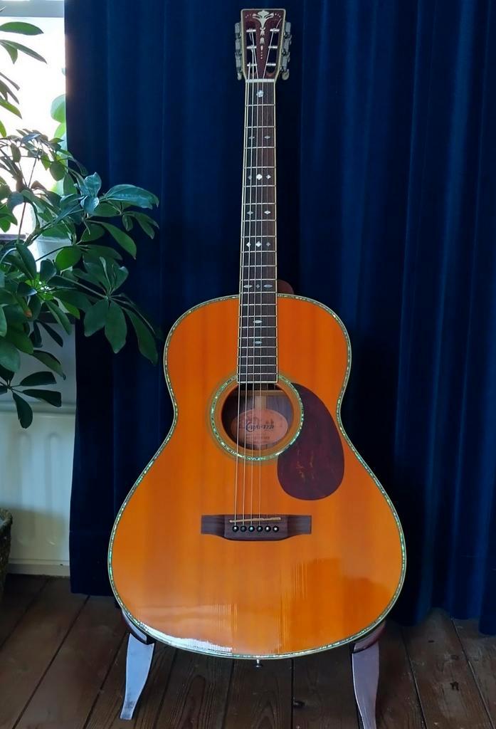 Parlor gitaar, spruce, parelmoer en pallissander klankkast, Muziek en Instrumenten, Snaarinstrumenten | Gitaren | Akoestisch, Zo goed als nieuw