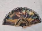 Antieke/vintage waaier met romantische voorstelling, Ophalen of Verzenden