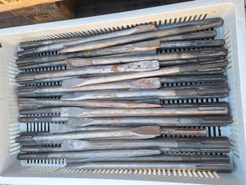 Beitels sds max en 27 kilo Hamer  beschikbaar voor biedingen