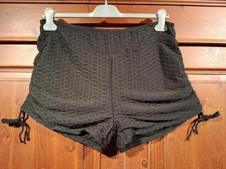 zwemshort zwart 48-50, Kleding | Dames, Grote Maten, Nieuw, Lingerie of Zwemkleding, Zwart, Ophalen of Verzenden