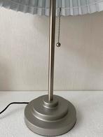 Jaren 80 tafellamp met geplooide kap , Vandeheg, Verzamelen, Retro, Ophalen of Verzenden, Huis en Inrichting