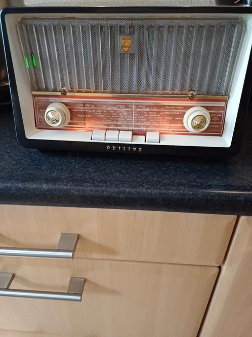 Philips uit 1958 / b3x80u, Antiek en Kunst, Antiek | Tv's en Audio, Ophalen of Verzenden