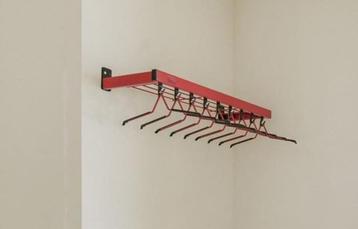 Vintage wandkapstok, merk: LANDE kleur: Rood. beschikbaar voor biedingen
