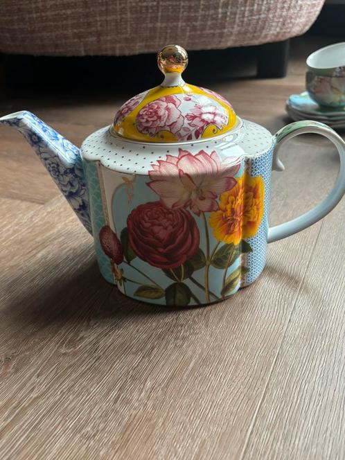 Divers Pip Studio Royal & Royal white servies, Huis en Inrichting, Keuken | Servies, Zo goed als nieuw, Overige stijlen, Porselein