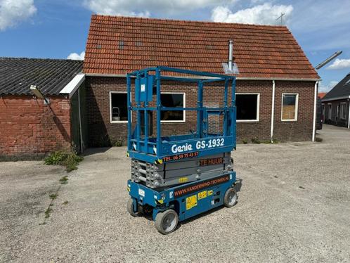 Compacte schaarhoogwerker te huur, hoogwerker huren 7,8M, Diensten en Vakmensen, Verhuur | Gereedschap en Machines