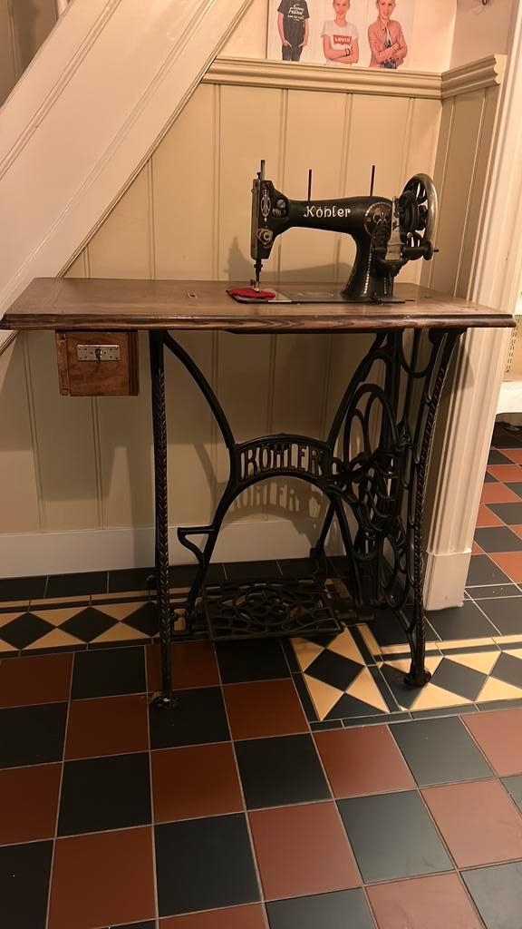 Antieke Kohler Naaimachine, Antiek en Kunst, Antiek | Naaimachines, Ophalen