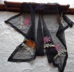 Antieke tule geborduurd, uit Frankrijk., Ophalen of Verzenden