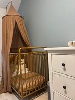 Baby bed goud NIEUW & klamboe, Ophalen, Zo goed als nieuw, Minder dan 140 cm, Matras