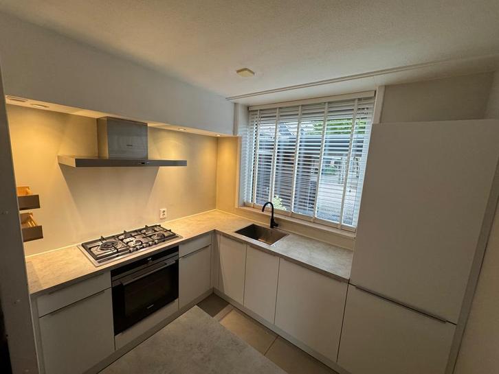 Complete Hoekkeuken Modern Wit + Apparatuur + GEDEMONTEERD, Huis en Inrichting, Keuken | Complete keukens, Gebruikt, Hoekkeuken