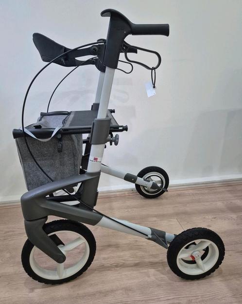 Nieuwe Topro Rollator – Lichtgewicht & Comfortabel!, Diversen, Rollators, Zo goed als nieuw, Lichtgewicht, Opvouwbaar, Ophalen of Verzenden