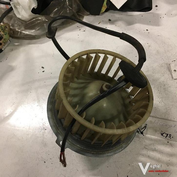 Mercedes W116 450 SE 1976   Kachelmotor, Auto-onderdelen, Airco en Verwarming, Gebruikt, Ophalen of Verzenden