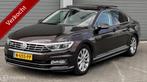 Volkswagen Passat 1.4 TSI HIGHLINE R-LINE/PANO/VIRTUAL/ACC/, Voorwielaandrijving, Zwart, Adaptive Cruise Control, Handgeschakeld