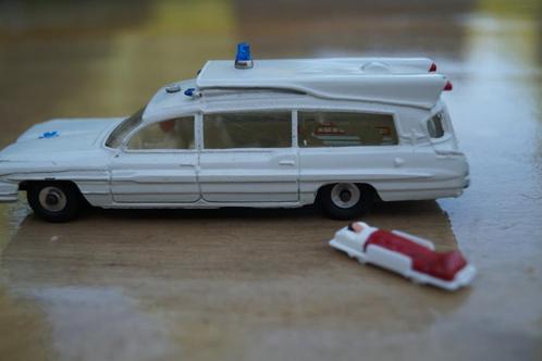 Dinky toy Ambulance Superior Criterion 263  1962-1969, Hobby en Vrije tijd, Modelauto's | 1:43, Gebruikt, Auto, Dinky Toys, Verzenden