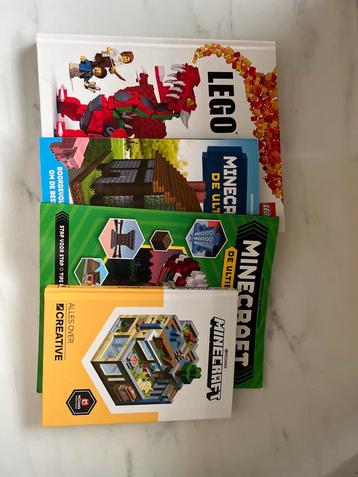Minecraft & Lego Boeken - Set van 4 beschikbaar voor biedingen