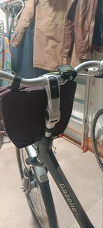 Fiets stuurtas AGU, Fietsen en Brommers, Fietsaccessoires | Fietstassen, Ophalen of Verzenden, Zo goed als nieuw