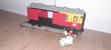 Lego trein postwagon 12v 12 volt 7819 zgan 100% compleet beschikbaar voor biedingen