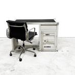 Stalen bureau in container uitvoering. info in beschrijving., Ophalen, Gebruikt, The haystack, Info@thehaystack.nl
