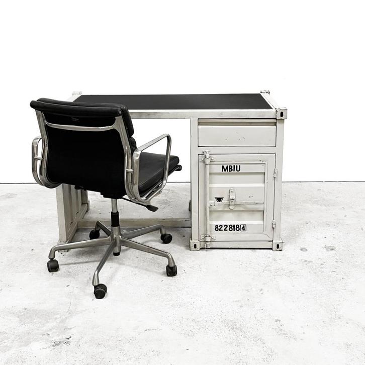 Stalen bureau in container uitvoering. info in beschrijving., Huis en Inrichting, Bureaus, Gebruikt, Bureau, Ophalen