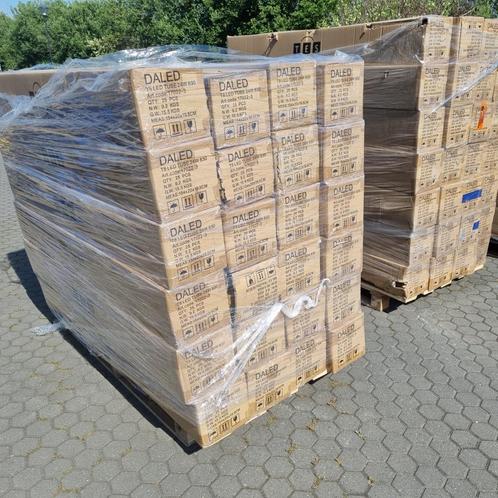NIEUWE doos 25 stuks TL led buizen  t8 150 cm lang 24 watt, Doe-het-zelf en Verbouw, Bouwverlichting, Nieuw