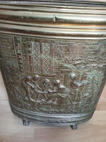 koperen paraplubak beschikbaar voor biedingen