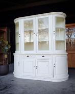 Organische witte vitrinekast | Witte buffetkast rond #2593, Huis en Inrichting, Kasten | Vitrinekasten, Niet ingevuld, Gebruikt
