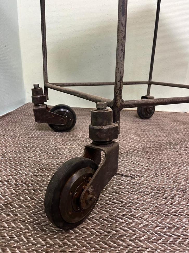 Industriële keukentrolley, Huis en Inrichting, Tafels | Bijzettafels, Gebruikt, Rechthoekig, 60 cm of meer, 55 tot 75 cm, Hout