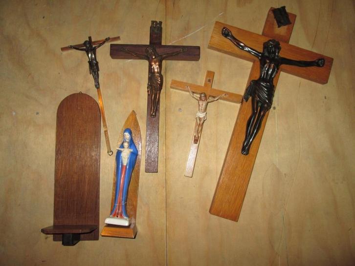 Brocante kruizen.  Uit de jaren 1920-1950, Antiek en Kunst, Curiosa en Brocante, Ophalen of Verzenden