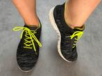 Grijs gemêleerde sneakers fluor geel / groene veters maat 39, Ophalen of Verzenden, Sneakers of Gympen, Grijs, Gedragen