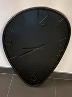 Klok organische vorm zwart, Ophalen, Zo goed als nieuw, Wandklok