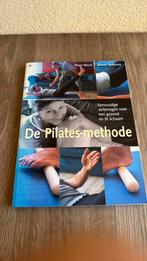 E. MacKenzie - De Pilates-methode, Lopen en Fietsen, Ophalen of Verzenden, Zo goed als nieuw, E. MacKenzie; T. Blount